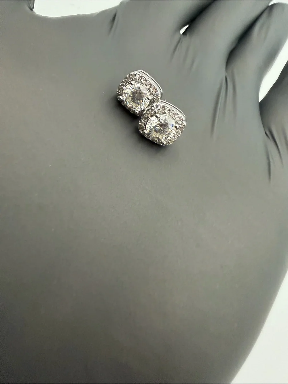 1.00 Ct Round Cut D VVS1 Lab Grown Diamond Stud Earrings In 925 Sterling Silver